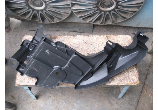 Кронштейн бампера передній правий Renault Megane III, 09-14, 622220003R
